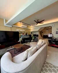 Blk 160 Siglap East (Bedok), HDB Executive #590800131